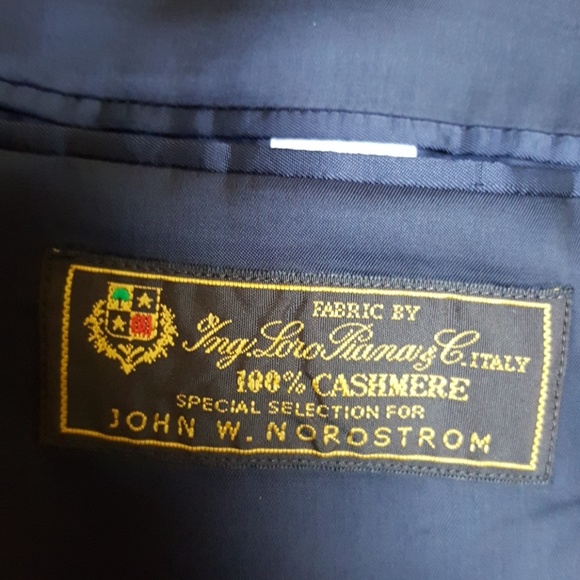 Navy Blue Cashmere Blazer - Picture 3 of 4